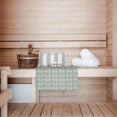 Lägenhet Spacious 3-bedroom With Sauna Near Centre Helsingfors