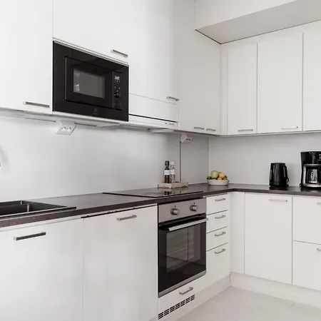 Spacious 3-bedroom With Sauna Near Centre