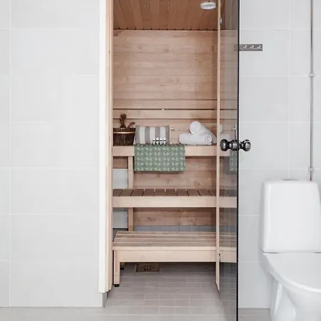 Spacious 3-bedroom With Sauna Near Centre Lägenhet